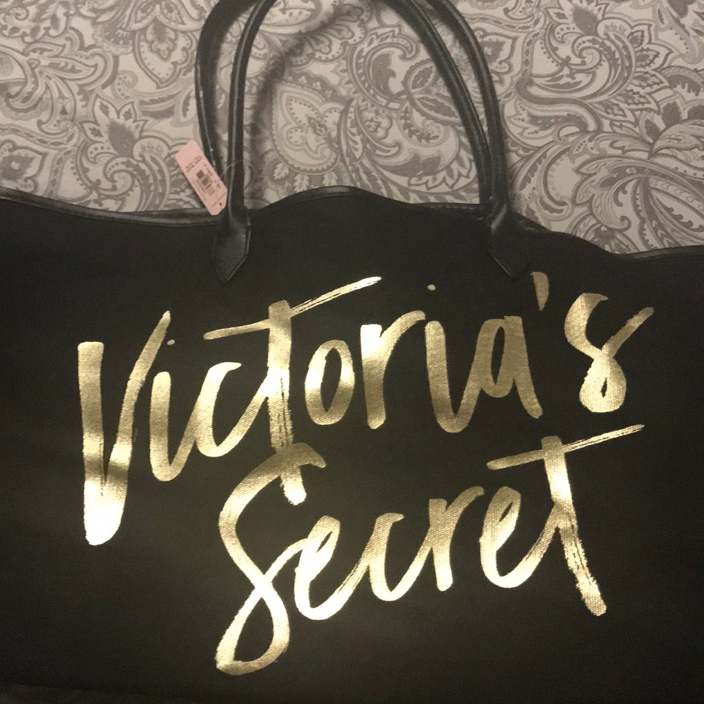 Victoria’s Secret tote